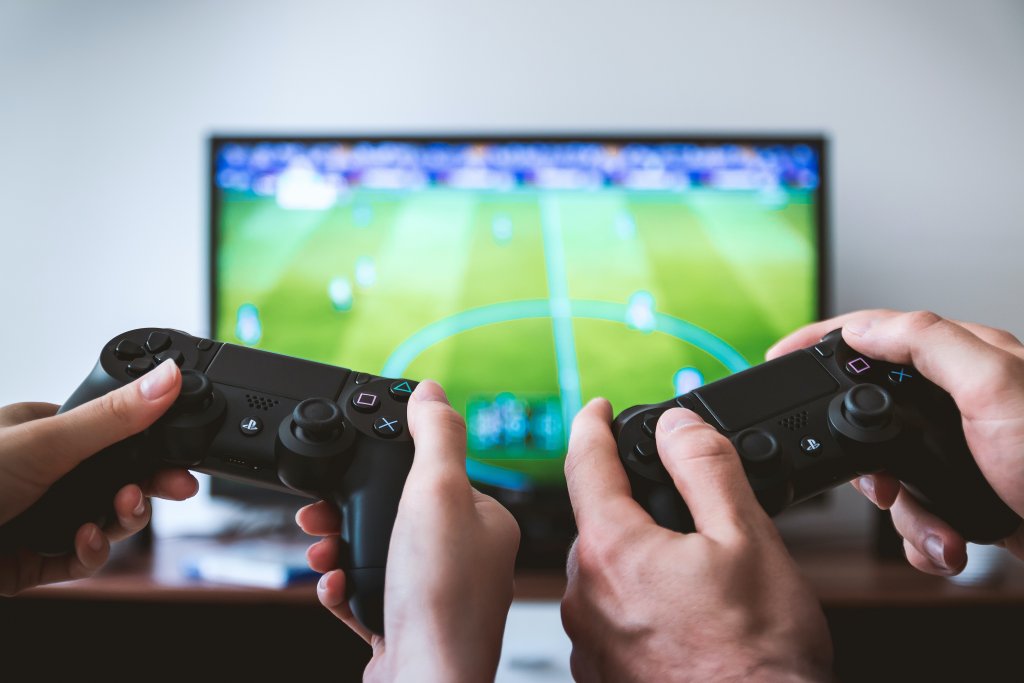 10 rekomendasi game yang menghasilkan uang